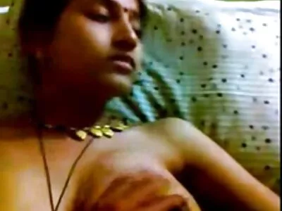 ఈ అందగత్తె పసికందు ఆ రోగు అనల్ సెక్స్ గురించి